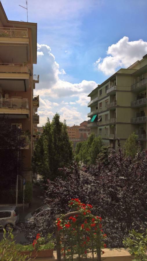 Hotel La Casa Di Mario E Nicoletta Rom Exterior foto